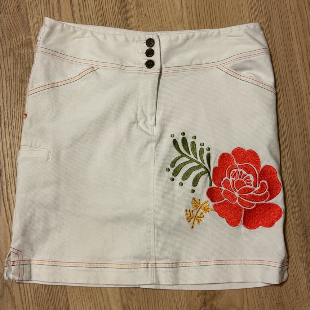 Elegant White Skirt with Floral Design